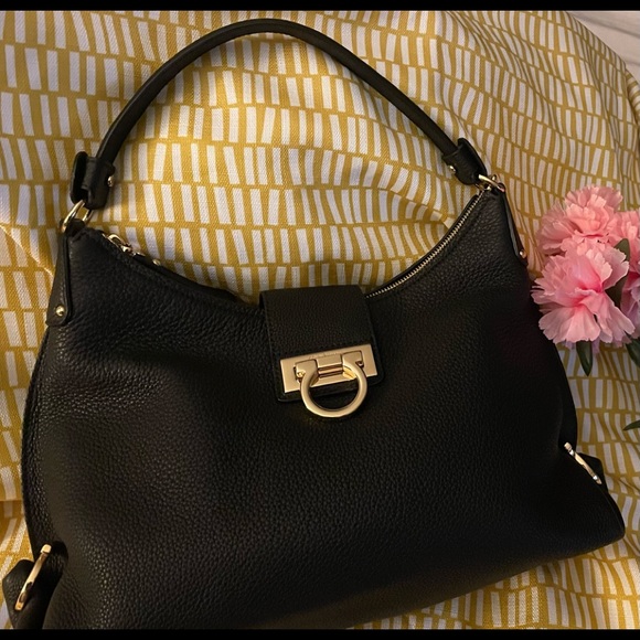 Salvatore Ferragamo leather handbag - Picture 10 of 12